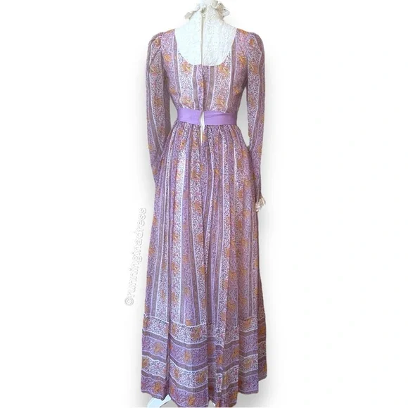 Vintage Floral Prairie Dress With Lace Edwardian High Neck In Purple Vintage Floral Prairie Dress With Lace Edwardian High Neck In Purple